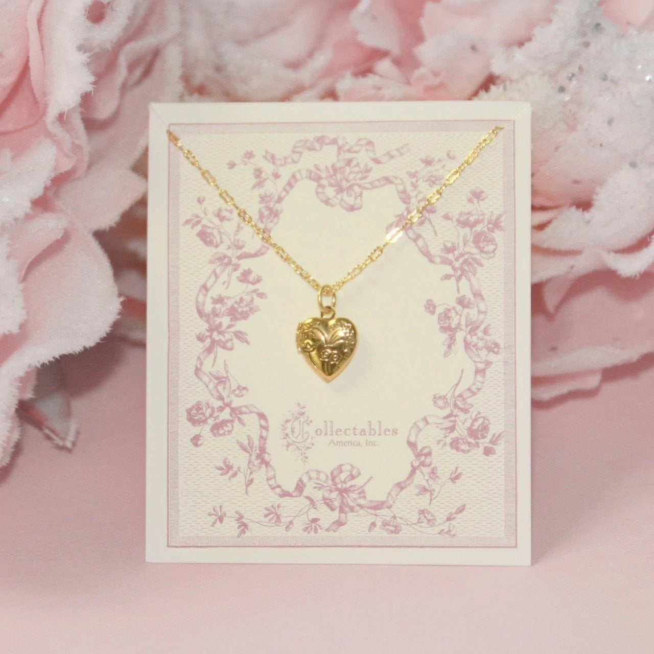 Collectables Gold Finish Heart Locket Necklace