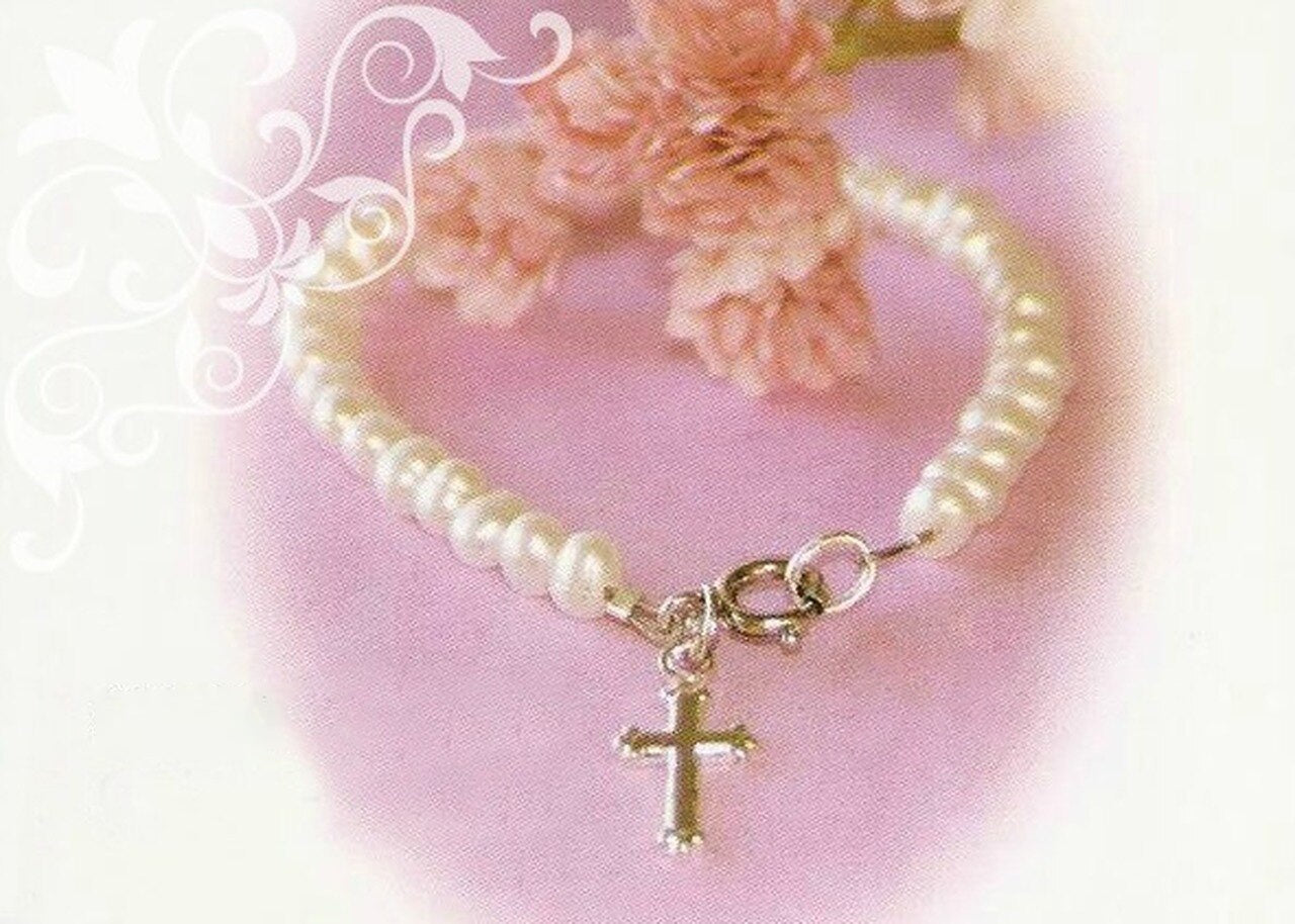 Collectables Freshwater Pearl Bracelet w/ Rhodium Cross CJ-456