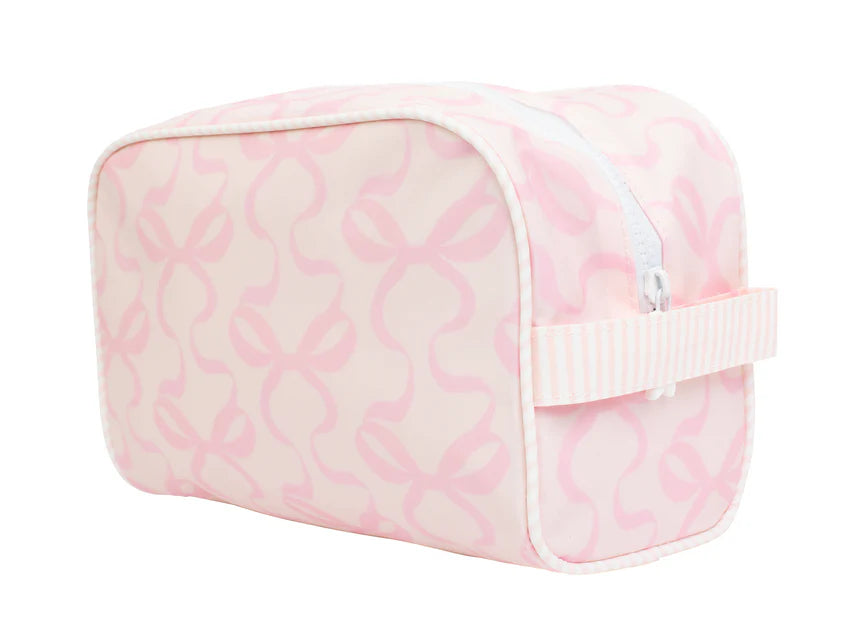 Apple of My Isla Dopp Kit