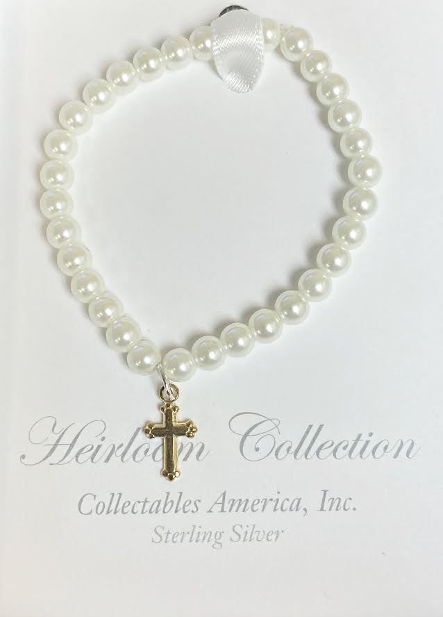 Collectables Pearl Stretchy Bracelet w/ Gold Cross
