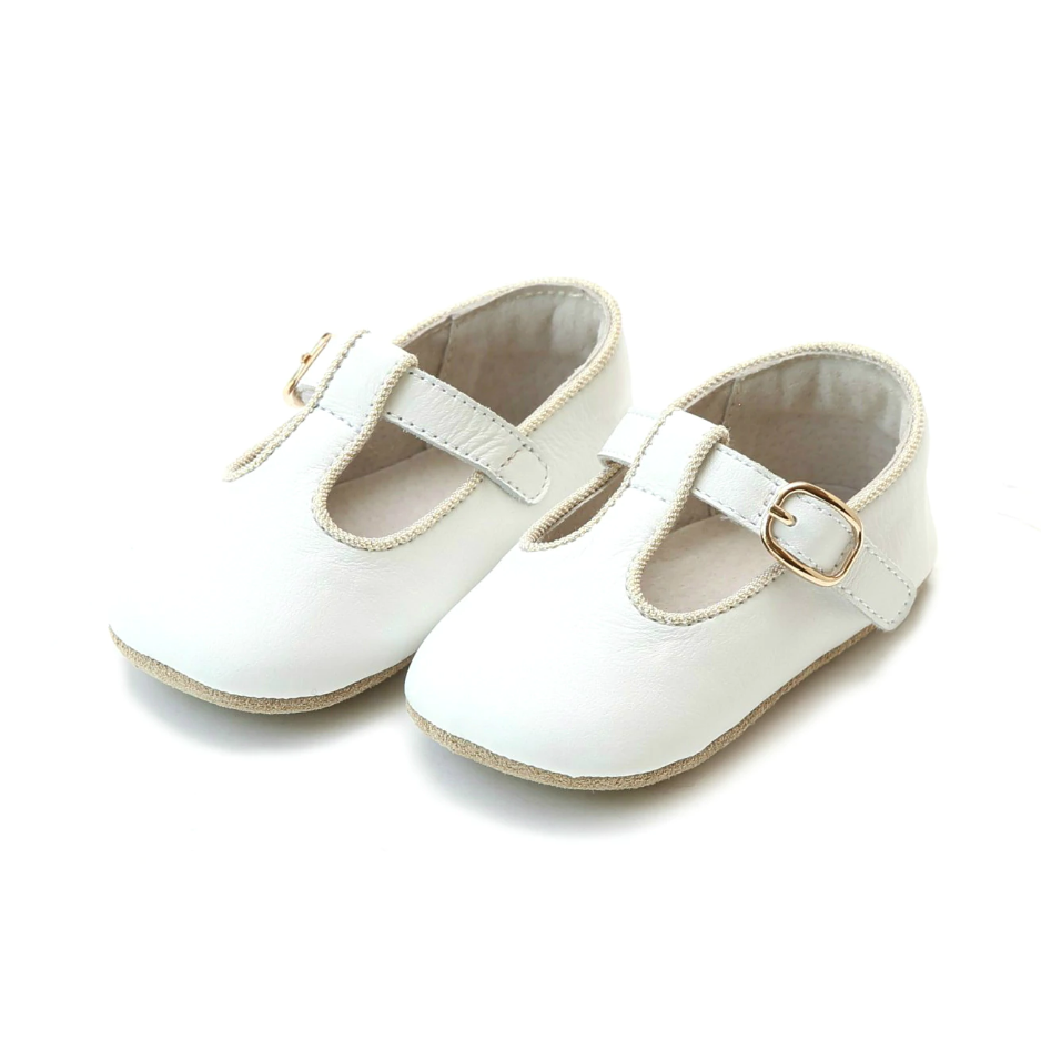 Lamour Evie Leather Girls T-Strap Mary Jane Crib Shoe (Infant)