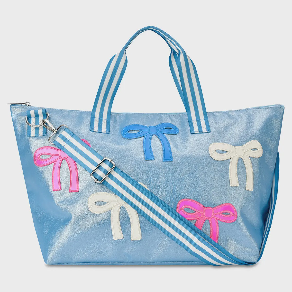 Iscream Patched Bow Overnight Bag 810-2474
