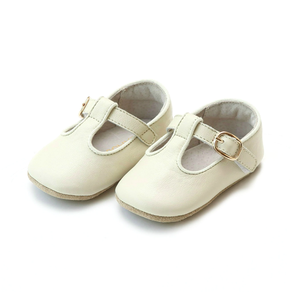 Lamour Evie Leather Girls T-Strap Mary Jane Crib Shoe (Infant)