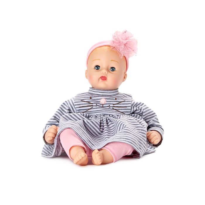Madame Alexander Huggums